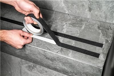 STALCO Taśma antypoślizgowa 25mm x 5m STALCO PERFECT S042276666